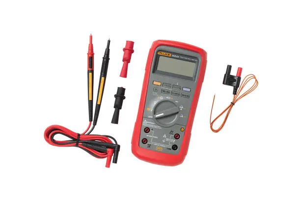 Fluke 28 II Ex iseloomult ohutu digitaalne TrueRMS multimeeter