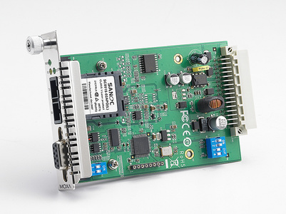 [TCF-142-S-SC-RM] RS-232/422/485 to single-mode fiber slide-in module converter, SC connector