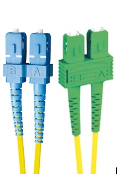 [P9AT2L9EDE-0000-M2] FO jätkukaabel singlemode SC-SC/APC duplex 2.0m